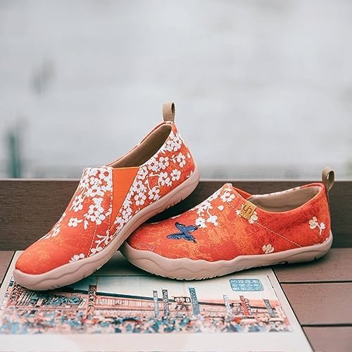 UIN Women's Fashion Floral Art Sneaker Painted Canvas Slip-On Ladies Travel Shoes