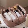 Large Capacity Makeup Bag,Large Capacity Makeup Bag Travel Cosmetic Bags for Women, Double Layered Cosmetic Bag with Handle and Dividers, Waterproof Portable Leather Makeup Bags (brown)