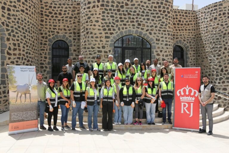 Royal Jordanian continues its environmental sustainability efforts by planting 1,000 trees in the Azraq Wetland Reserve on Earth Day