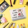 G2TUP Aussie Lover Gift Who Loves Aussies Makeup Bag Aussie Mom Cosmetics Bag Aussie Dog Owner Gift Australian Shepherd Zipper Travel Pouch (Loves Aussies White Bag)