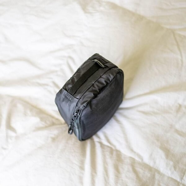 51Idw4a4qbL._AC_SL1000_.jpg WANDRD Packing Cubes - Medium Packing Cubes for Travel - Suitcase and Luggage Organization and Travel Essentials (Black)