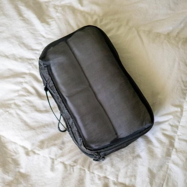 61HNDm4R7EL._AC_SL1000_.jpg WANDRD Packing Cubes - Medium Packing Cubes for Travel - Suitcase and Luggage Organization and Travel Essentials (Black)