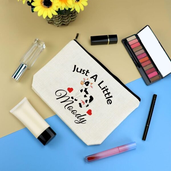 Cow Lover Gift Cow Themed Makeup Bag for Girl Women Moody Cosmetic Bag Cow Farmer Gift Birthday Christmas Graduation Gift for Cow Owner Cowgirl Animal Lovers Daughter Sister Friend Travel Pouch