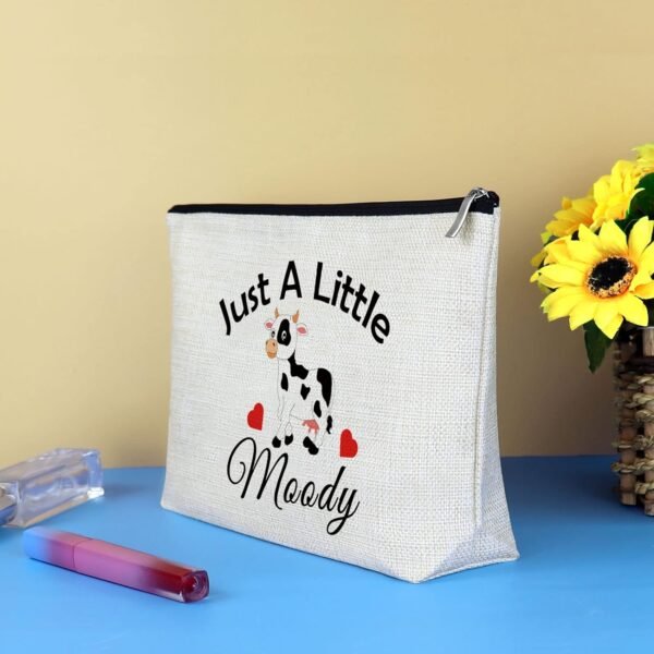 Cow Lover Gift Cow Themed Makeup Bag for Girl Women Moody Cosmetic Bag Cow Farmer Gift Birthday Christmas Graduation Gift for Cow Owner Cowgirl Animal Lovers Daughter Sister Friend Travel Pouch
