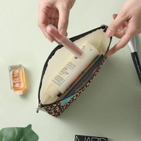 Leopard Print Mama Mom Gifts Daughter Gift Makeup Bag Cosmetic Bag Personalized Initial Monogrammed Gift Bag for Women BFF Friend Teacher Graduation Wedding Beach Trip Appreciation Birthday Christmas