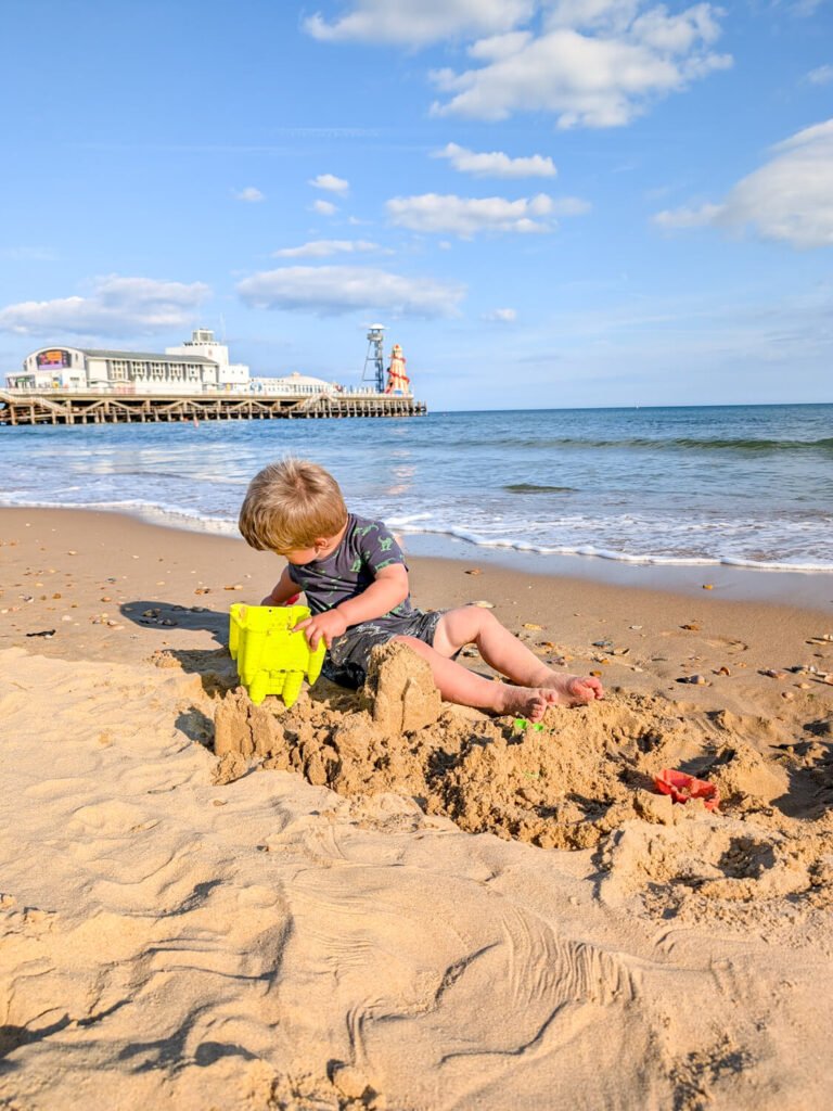 What to Do on a Weekend in Bournemouth With a Toddler