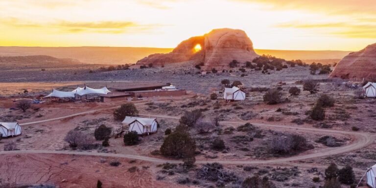 10 Luxury Hotels Located Near U.S. National Parks 10 Luxury Hotels Located Near U.S. National Parks