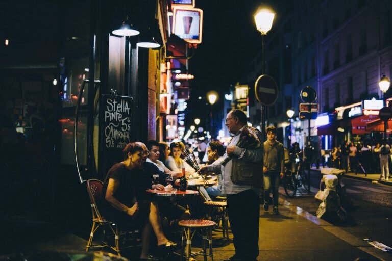 Paris Tips: Making Small Talk À La Parisienne