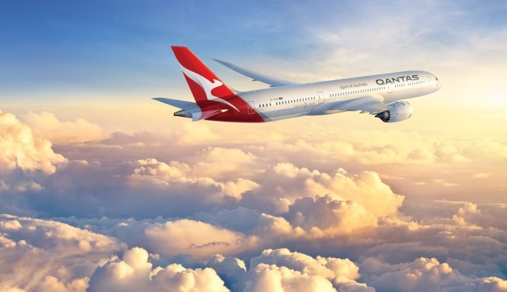 Qantas and Sabre extend long-term distribution agreement Qantas and Sabre extend long-term distribution agreement