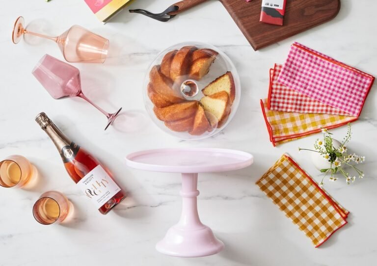 Best Valentine’s Gifts for Food Lovers in 2025