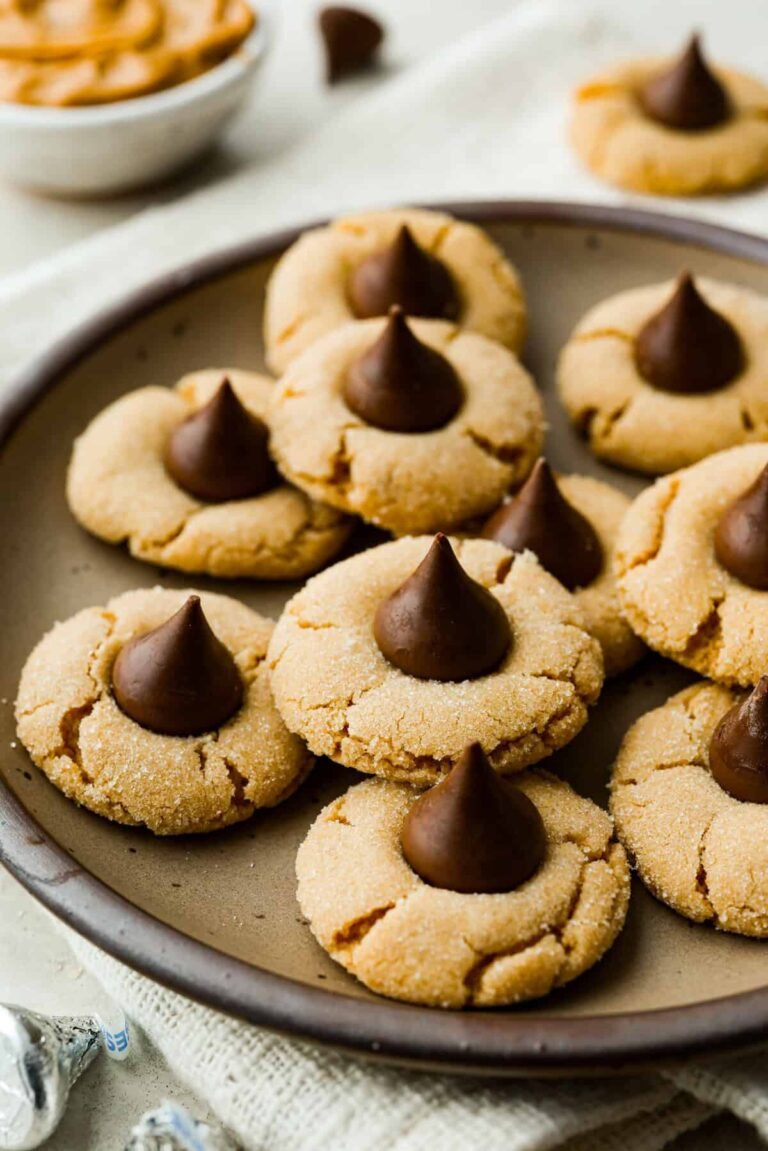 Peanut Butter Blossom Cookies | The Recipe Critic