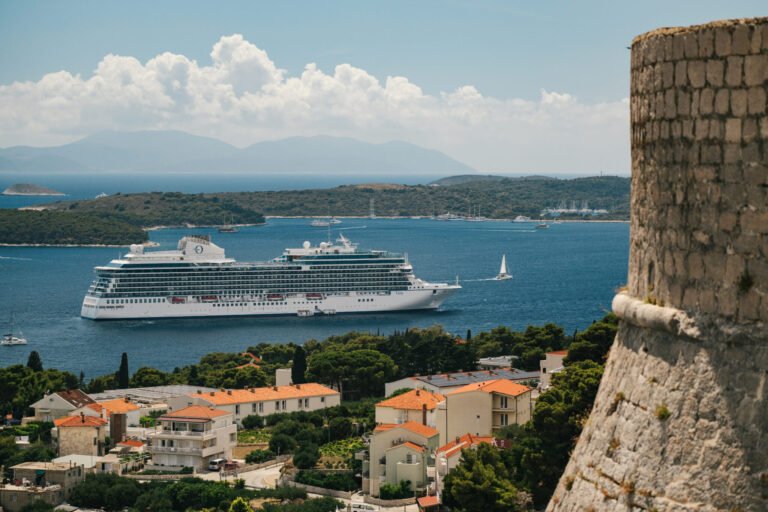 Oceania Cruises presents its 2027 Around the World cruise