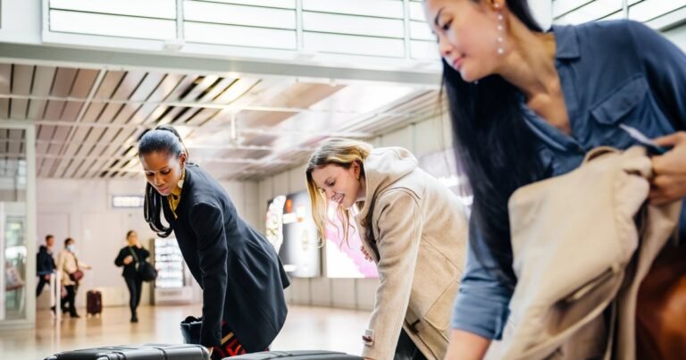 The Rudest Things You Can Do At Baggage Claim The Rudest Things You Can Do At Baggage Claim