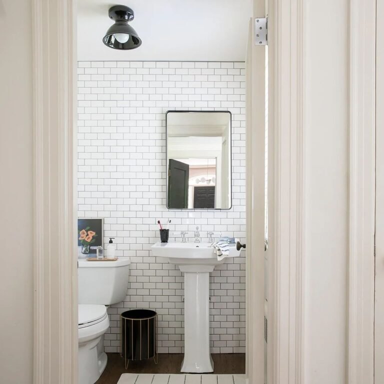 The Best NYC Restaurant Bathrooms You Need to See The Best NYC Restaurant Bathrooms You Need to See
