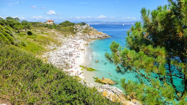First-time guide to Spainʻs Cíes Islands