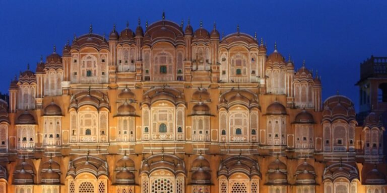 MakeMyTrip reports gains across air, hotels and buses MakeMyTrip reports gains across air, hotels and buses