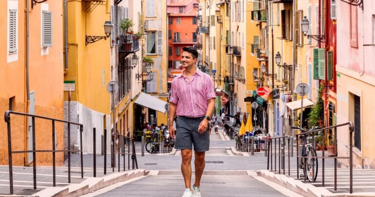 7 Tips For Solo Travelers To Feel Less Lonely On The Road 7 Tips For Solo Travelers To Feel Less Lonely On The Road