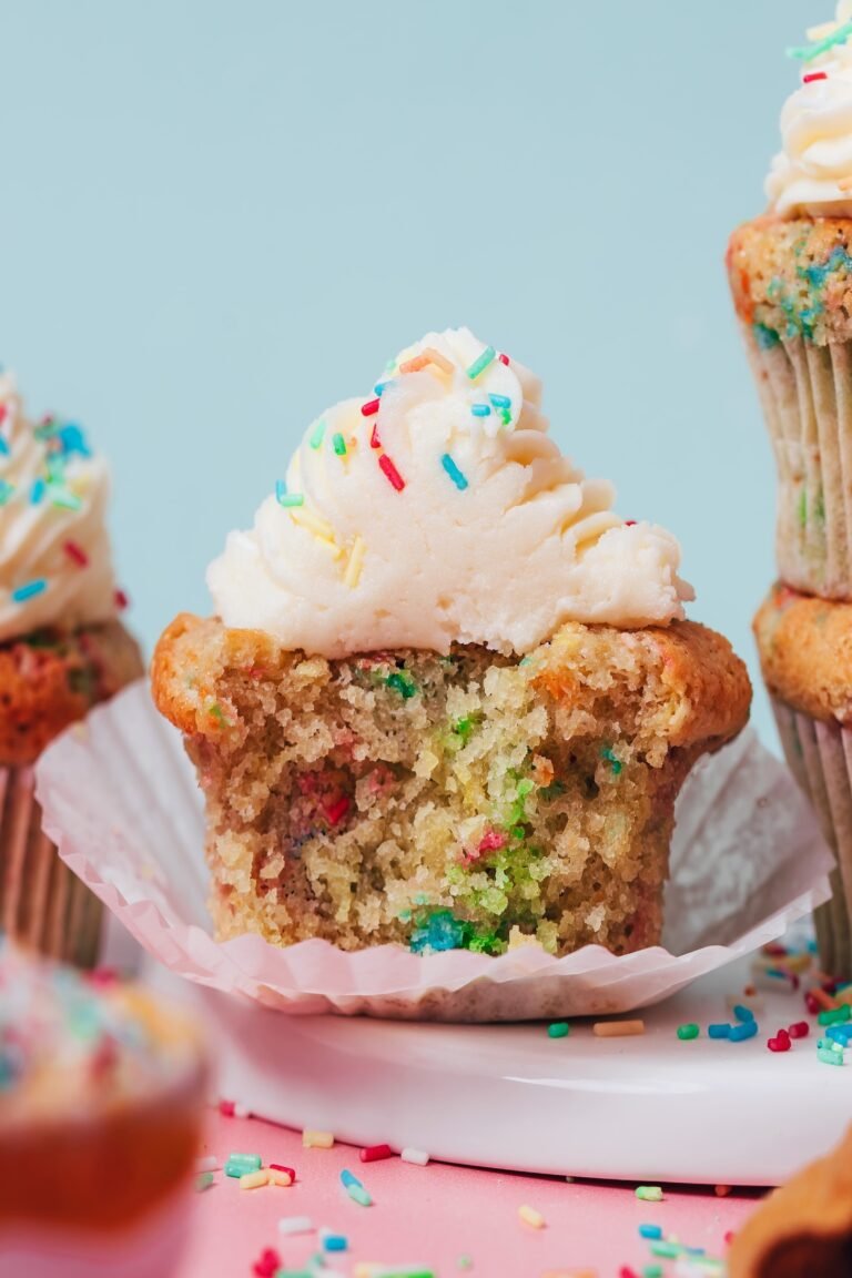 Gluten-Free Funfetti Cupcakes (1 Bowl!)