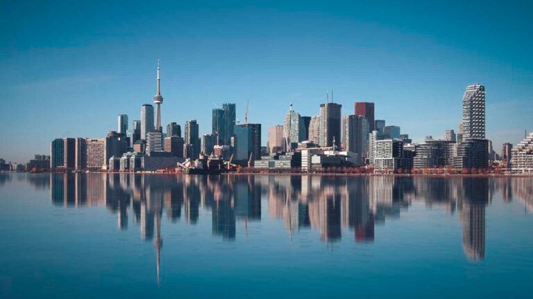35 Best Things to Do in Toronto | A Local’s Guide 35 Best Things to Do in Toronto | A Local’s Guide