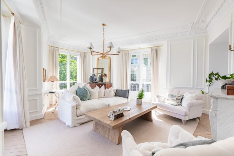 Left Bank Luxury: 3 Bdr St-Germain Fractional Apartment for Sale